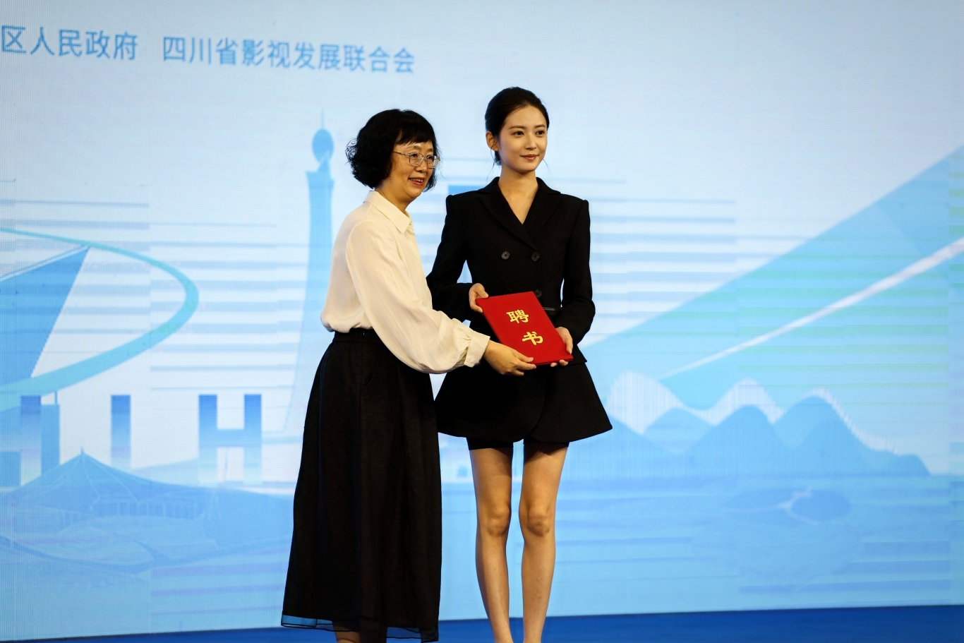0c931fbf1e60038c732d48808d9cb2f.jpg